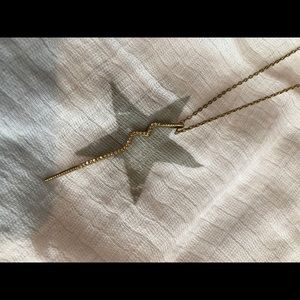 Stella and dot lightning necklace.